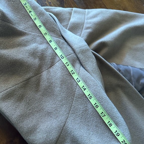 VTG Marisa Nicoli Tan Women's Long Wool Coat Ladies size 8 - Picture 13 of 13
